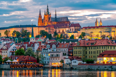 Eкскурзия Прага – Замакът Карлщайн – Пилзен 